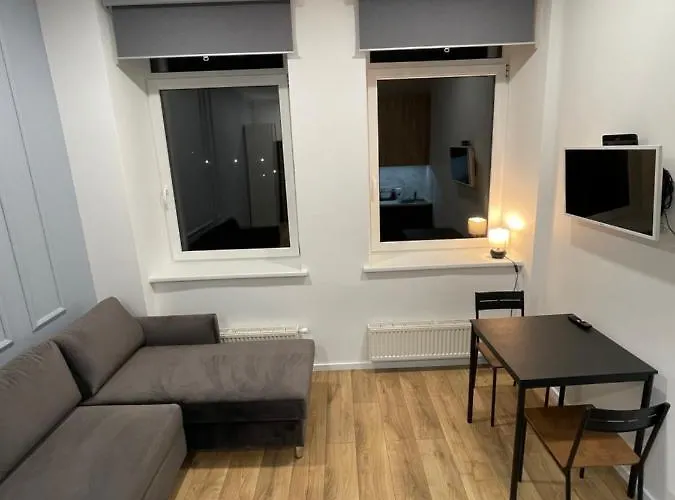 Airport Apartment 28 Self Check-In Parking Free