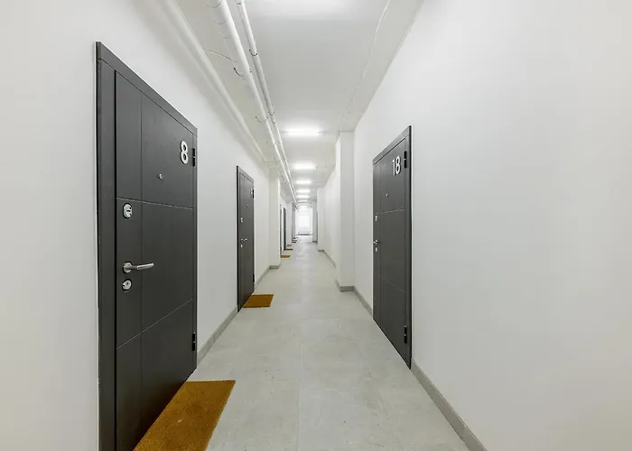 Airport Apartment 28 Self Check-In Parking Free